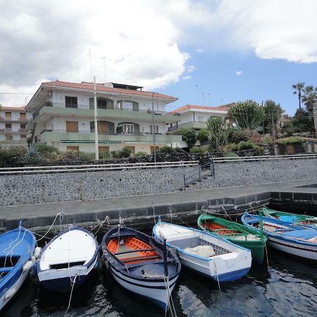 Appartamento Sul Mare 阿奇雷亚莱 外观 照片