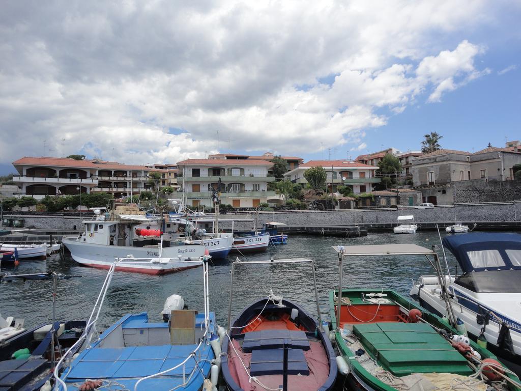Appartamento Sul Mare 阿奇雷亚莱 外观 照片